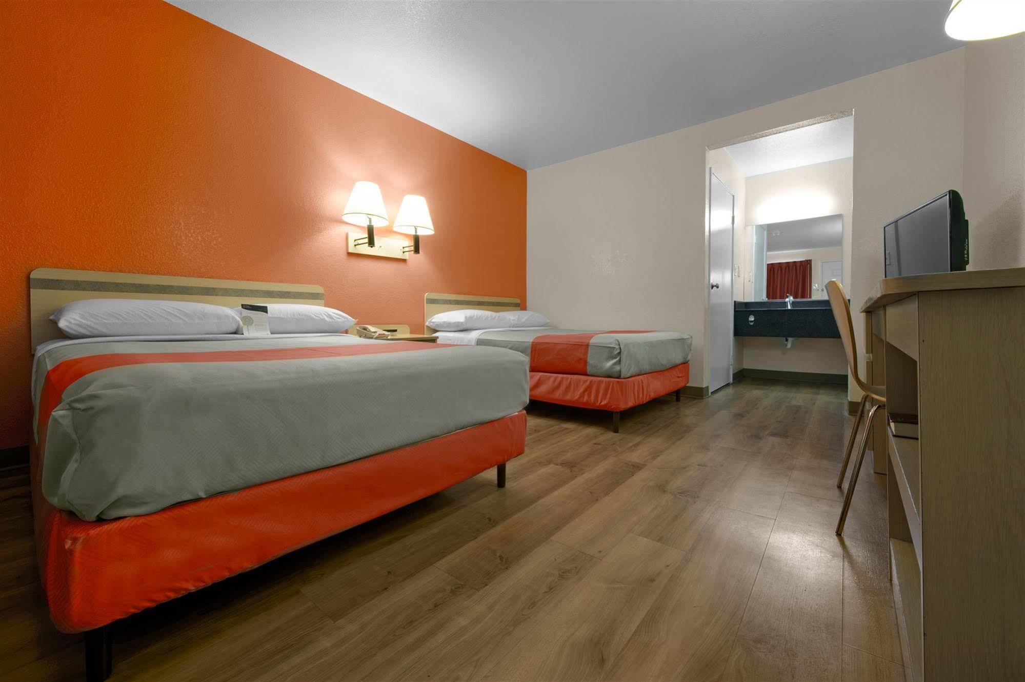 Motel 6-Bismarck, Nd Bagian luar foto