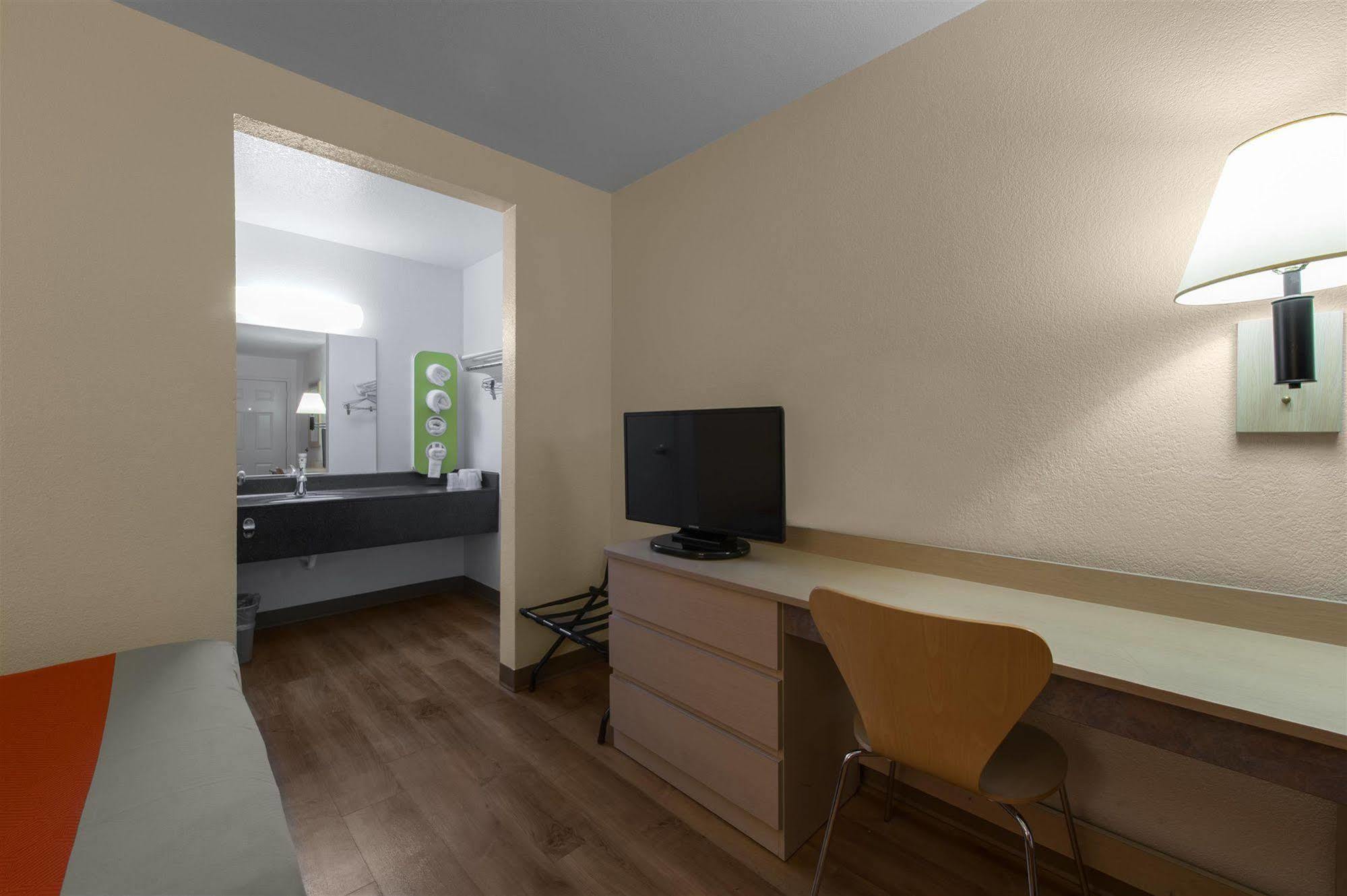 Motel 6-Bismarck, Nd Bagian luar foto